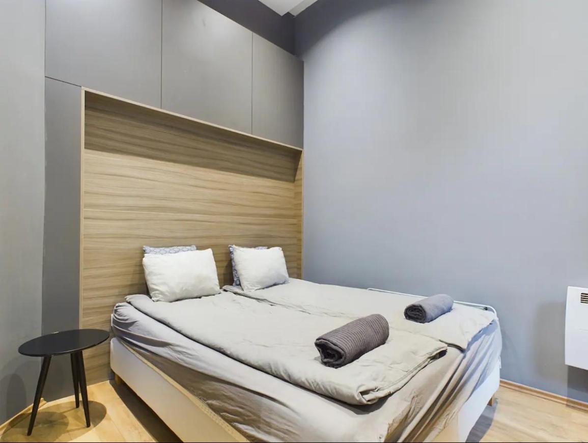 Cosy Gray In Heart Of *
